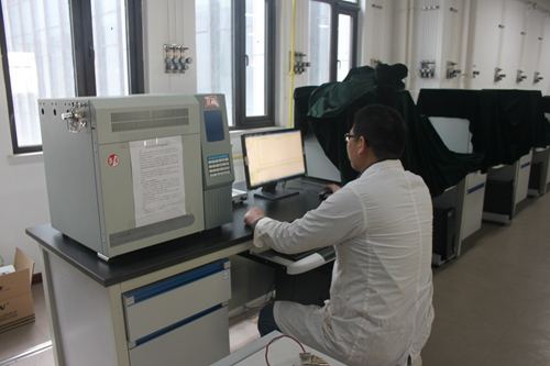 iPhoneX售價(jià)999美元，當(dāng)您心疼并給腎套殼時(shí)，甲醛危害也來啦，除甲醛最有效方法您需要了解