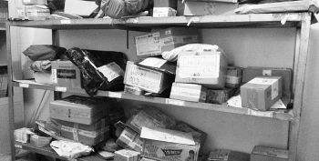 廚房水管破裂傳出刺鼻性氣味，原以為是鄰居家甲醛超標，沒想到是“絕命毒師”