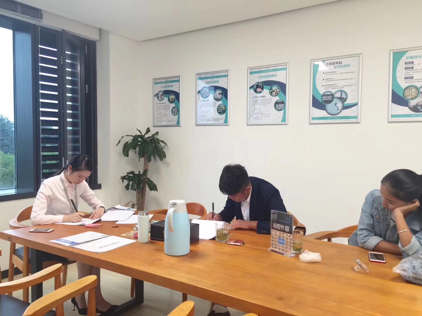 熱烈祝賀董總簽約創(chuàng)綠家德宏傣族景頗族自治州縣級(jí)代理！