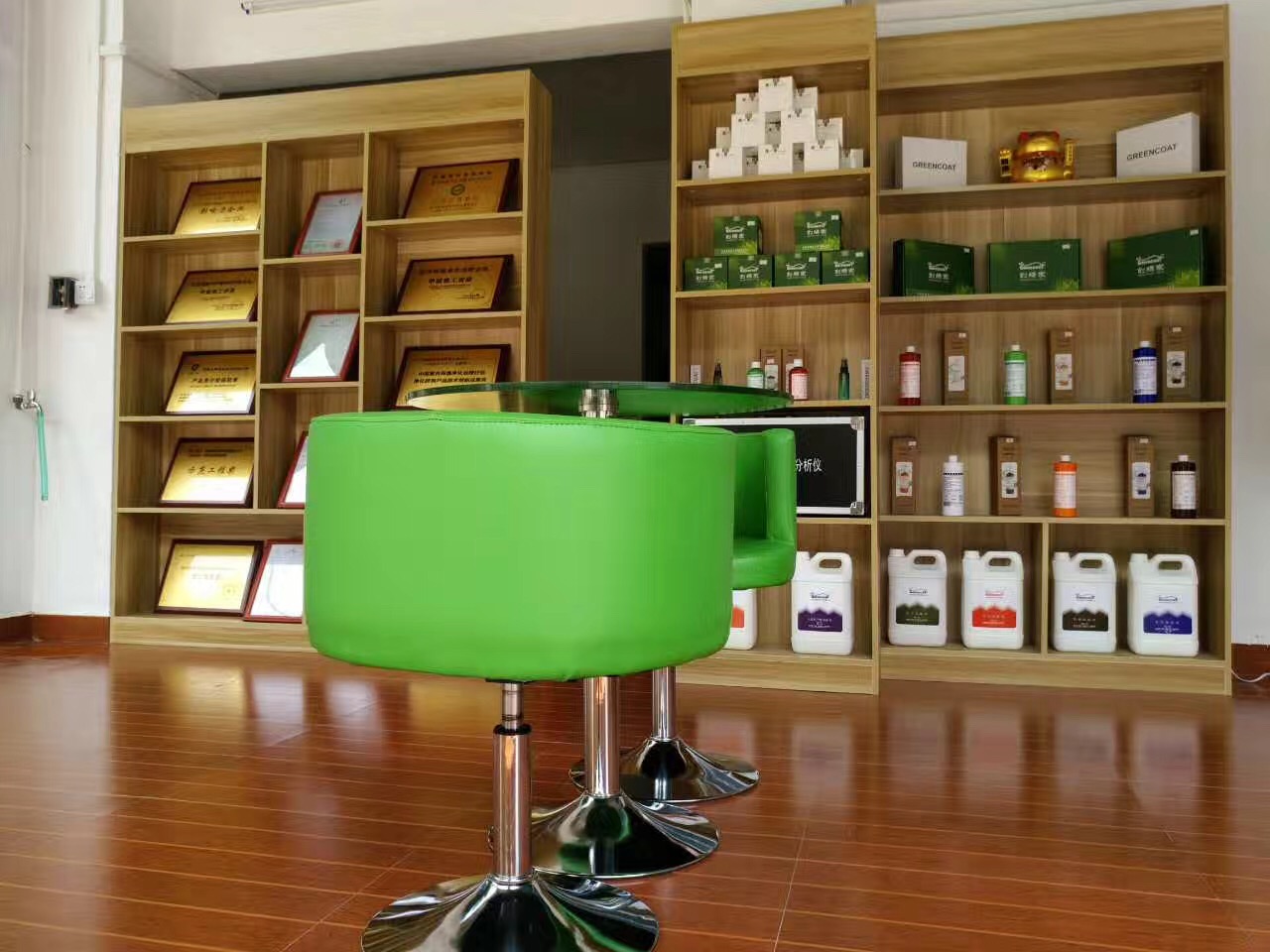 熱烈祝賀創(chuàng)綠家空氣治理潮安服務(wù)中心新落成！