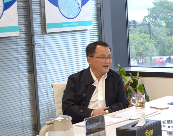 熱烈歡迎中科院賀軍輝教授蒞臨創(chuàng)綠家指導(dǎo)！