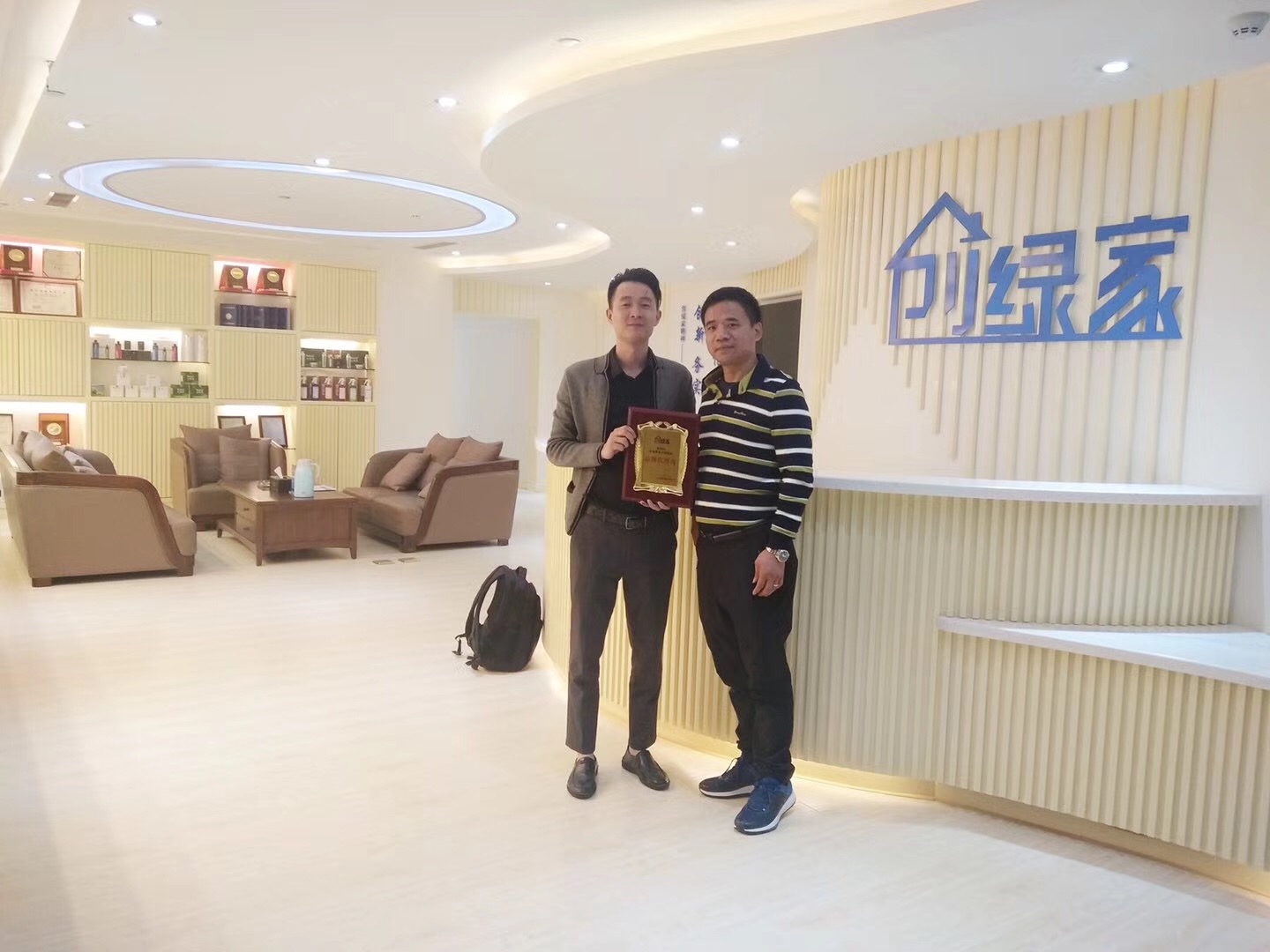 熱烈祝賀阮總簽約創(chuàng)綠家福州市區(qū)級代理！