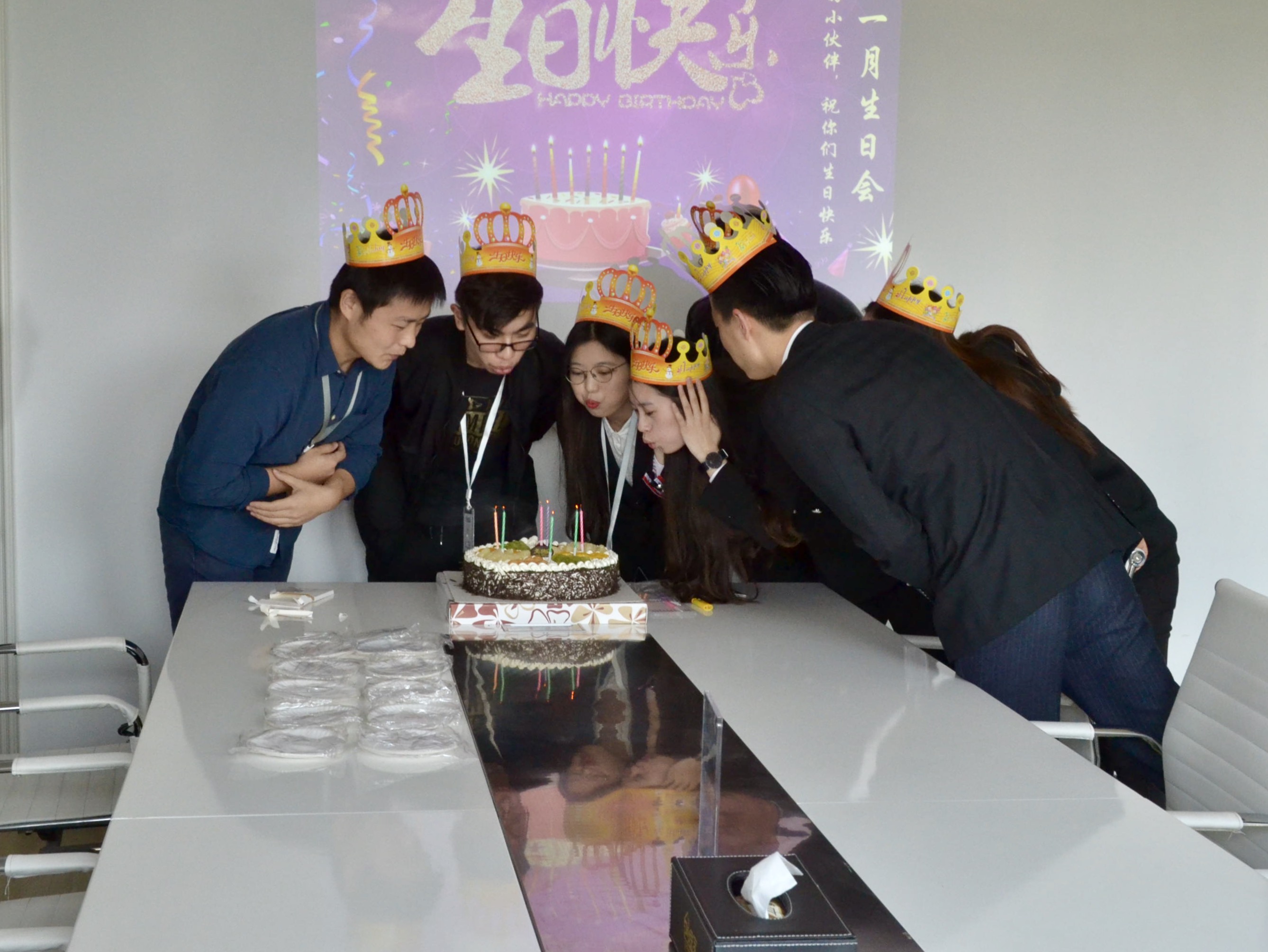 【11月生日會】壽星們希望各位小伙伴照顧好自己的身體哦！