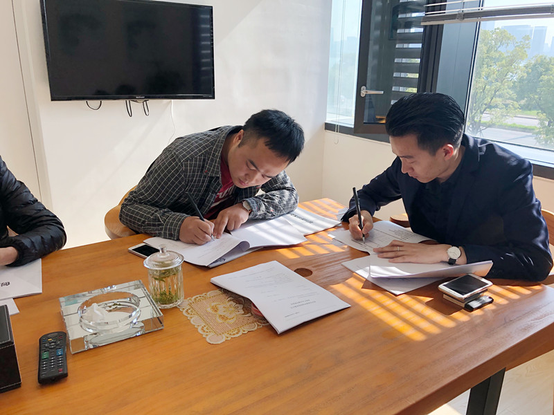 熱烈祝賀徐總簽約創(chuàng)綠家恩施土家族苗族自治州縣級代理！