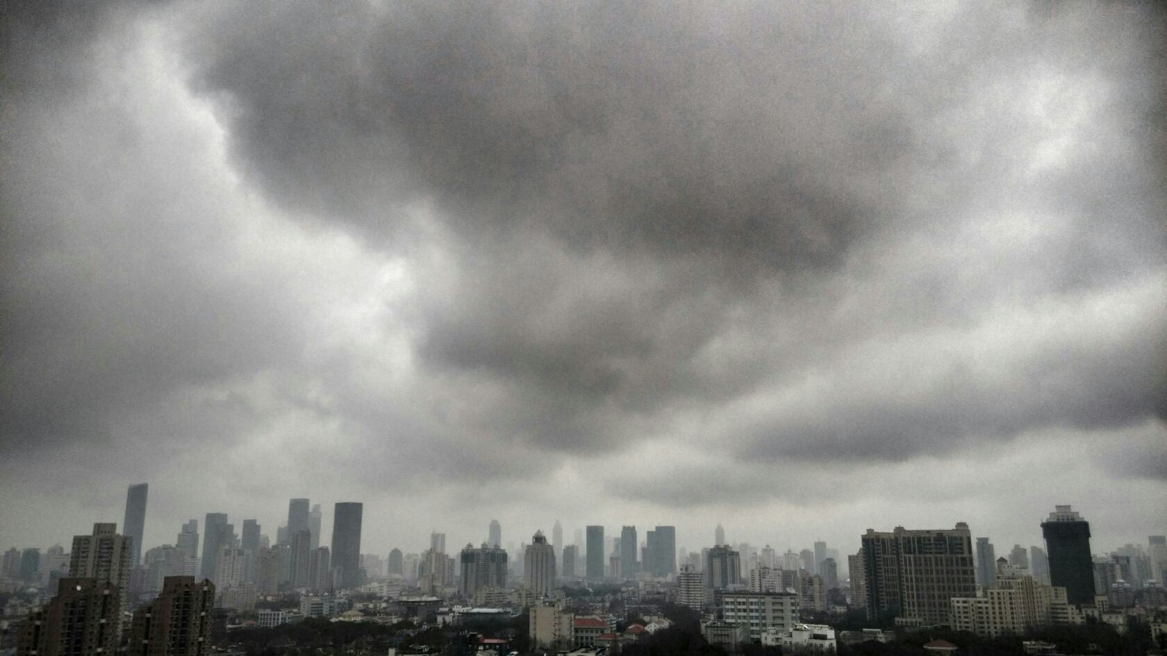 為什么出現(xiàn)霧霾天氣，霧霾治理的措施有哪些