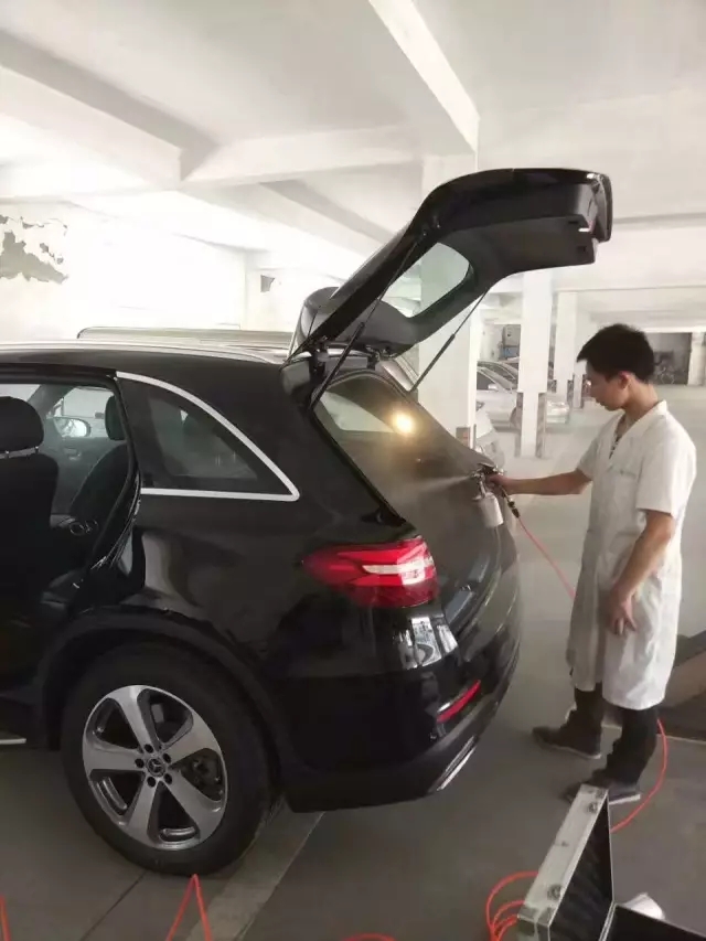 謹(jǐn)慎車內(nèi)“無影殺手”，趕快進(jìn)行車內(nèi)甲醛治理！
