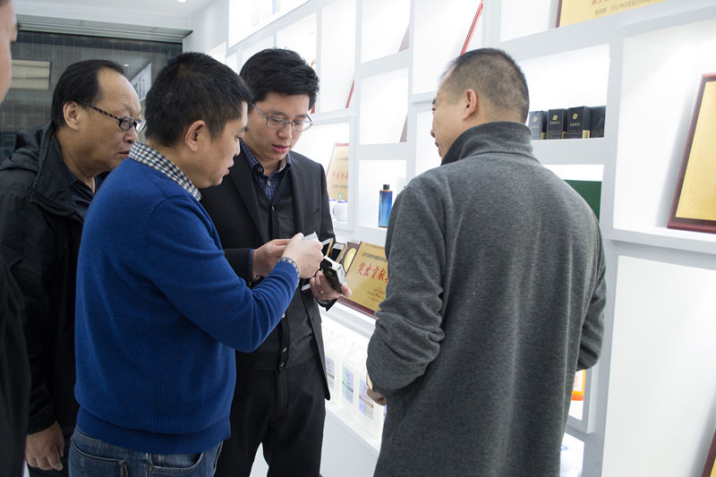 中國室內(nèi)環(huán)境凈化治理行業(yè)第四次發(fā)展研討會(huì)圓滿結(jié)束！