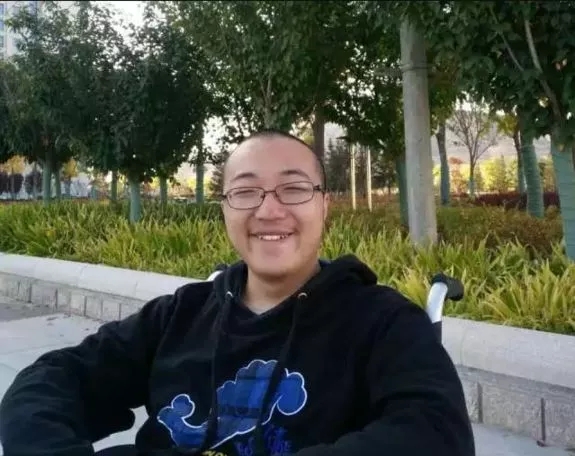 青春是用來奮斗的，除甲醛的青春最美麗！