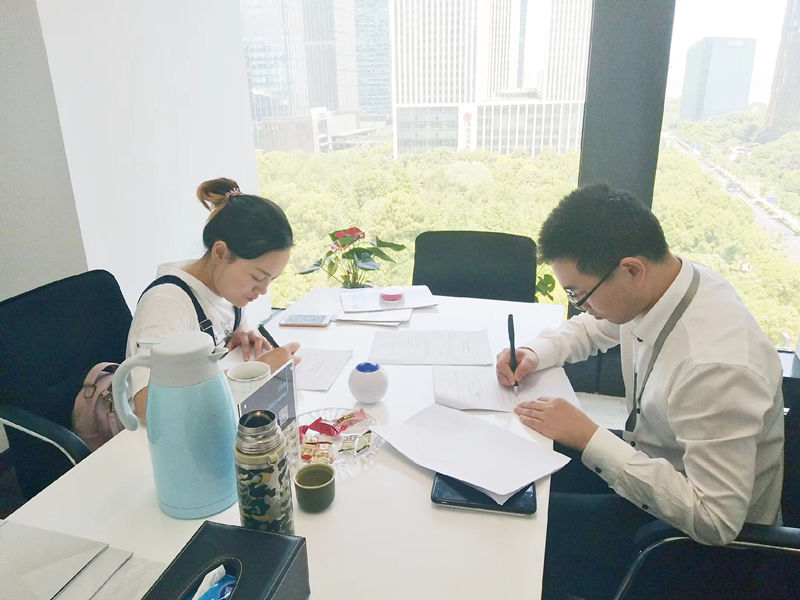 熱烈祝賀陳總簽約創(chuàng)綠家浙江省縣級(jí)市代理！