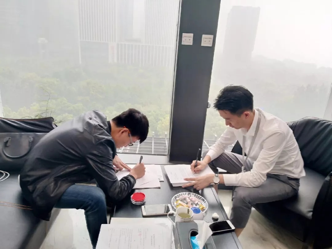 熱烈祝賀王總簽約創(chuàng)綠家遂川市縣級市代理！