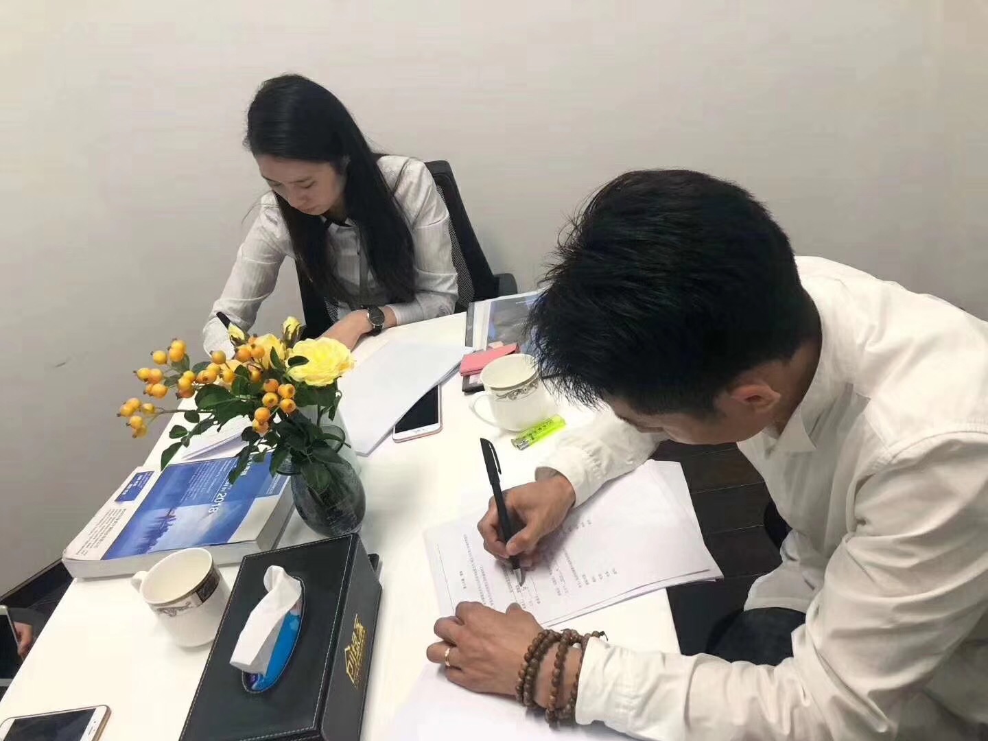 熱烈祝賀倪總、秦總、周總簽約創(chuàng)綠家寧波市區(qū)級(jí)代理！