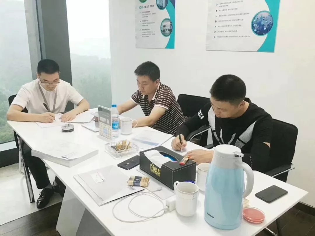 熱烈祝賀馬總團(tuán)隊(duì)簽約創(chuàng)綠家襄陽(yáng)市區(qū)級(jí)代理！