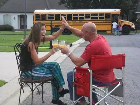 開學(xué)倒計(jì)時(shí)，學(xué)校除甲醛讓熊孩子們元?dú)鉂M滿迎接新學(xué)期！