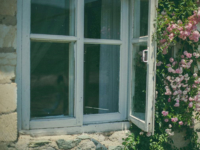 你認(rèn)為網(wǎng)上最正確的除甲醛方法是那個(gè)？