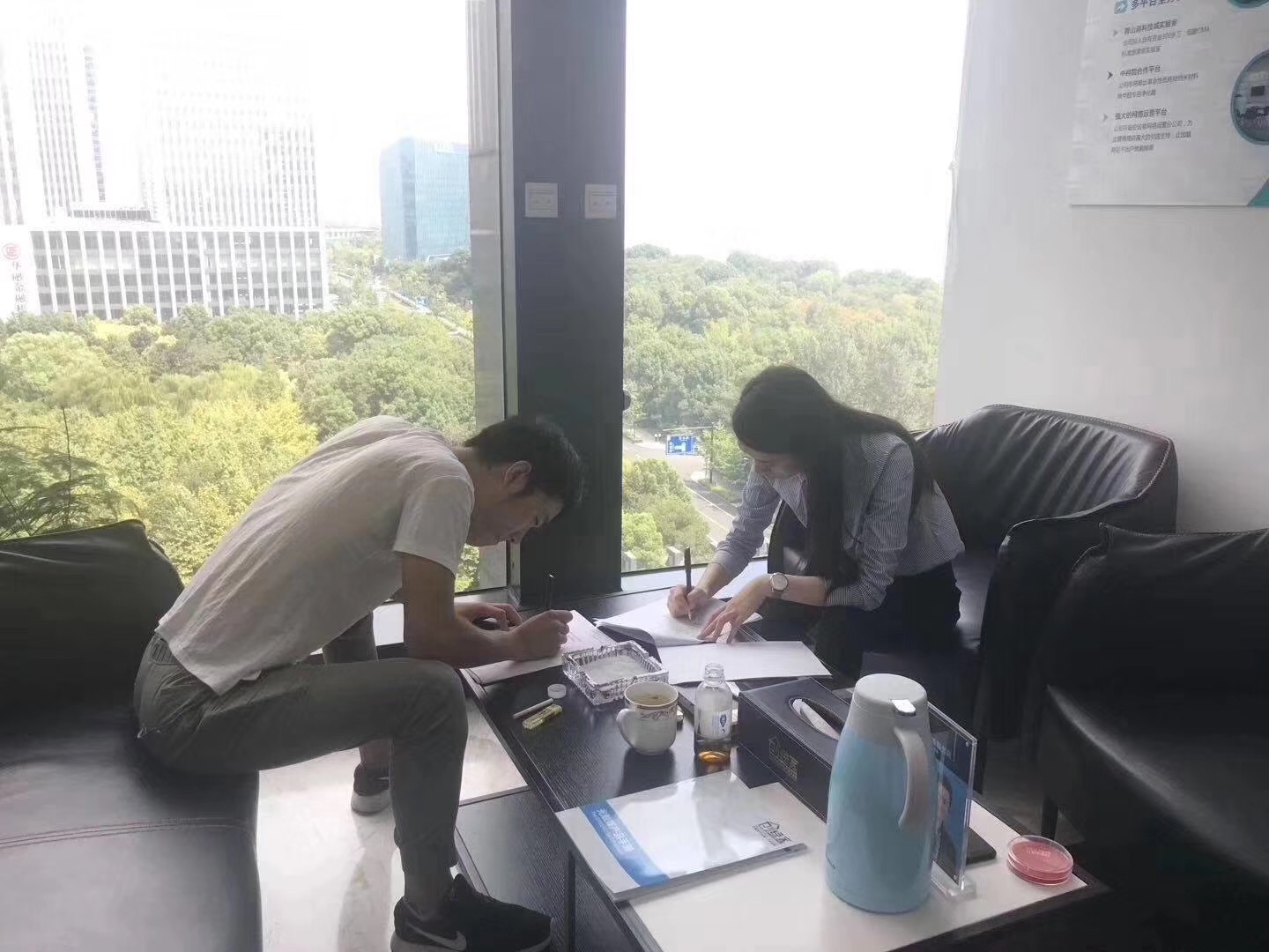 熱烈祝賀苗總簽約創(chuàng)綠家河南省市級代理！