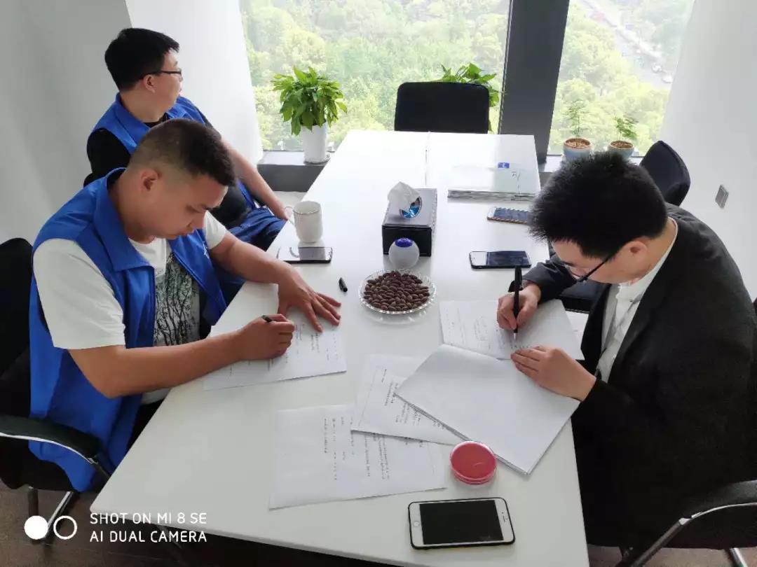 熱烈祝賀劉總、夏總簽約創(chuàng)綠家河南省安陽市縣級代理！