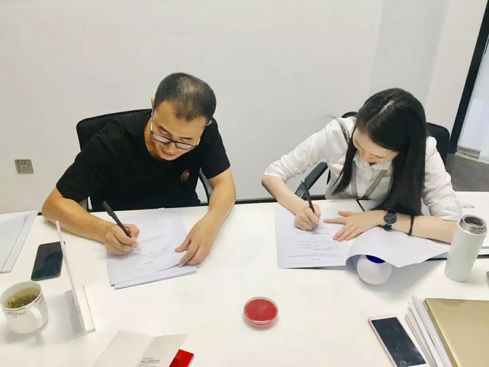 熱烈祝賀袁總簽約創(chuàng)綠家四川省涼山彝族自治州區(qū)級(jí)代理！