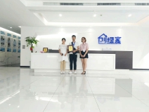 熱烈祝賀段總夫婦簽約創(chuàng)綠家宜昌市區(qū)級(jí)代理！