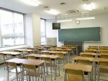 校舍裝修完買了400盆綠蘿凈化空氣，還有孩子開學(xué)第一天就熏暈了！