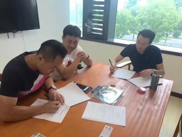 熱烈祝賀樂山市中呂總、馬總成功加入創(chuàng)綠家！